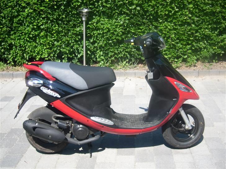 PGO Galaxy billede 1