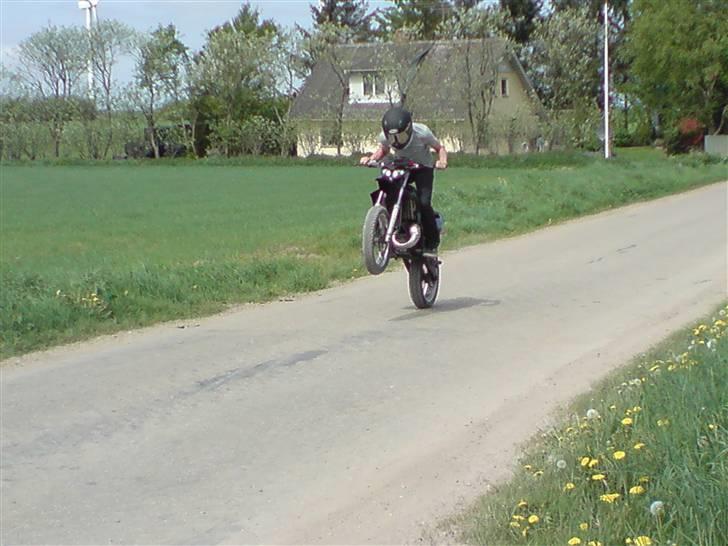 Gilera Smt  {BYTTET} - Jaa den kan godt :D .. men jeg kan ikke.. endnu :D billede 13