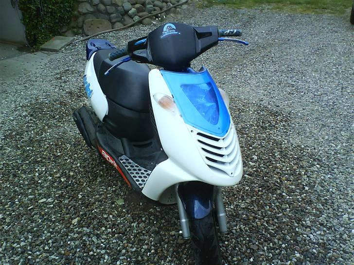 Aprilia Sonic GP, Står hos politi billede 1