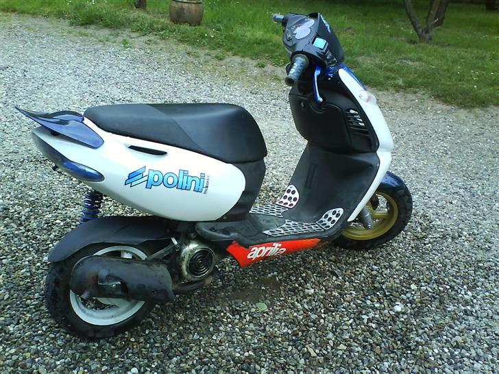 Aprilia Sonic GP, Står hos politi billede 2