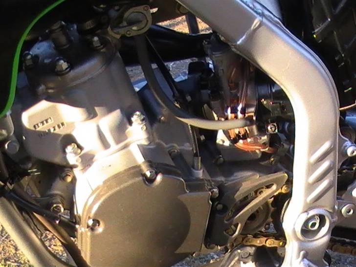 Kawasaki kx125 solgt - bemærk lige hvorflot motoren er billede 7
