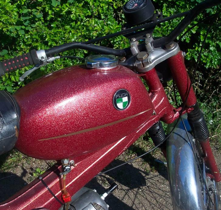 Puch VZ 50 - Customlakering og originalemblem. Bemærk!! Bling-Bling billede 7