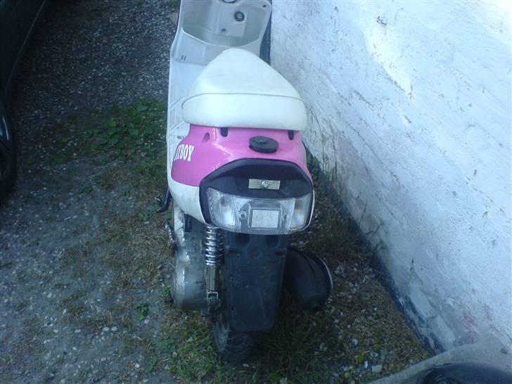 Yamaha jog SOLGT billede 2