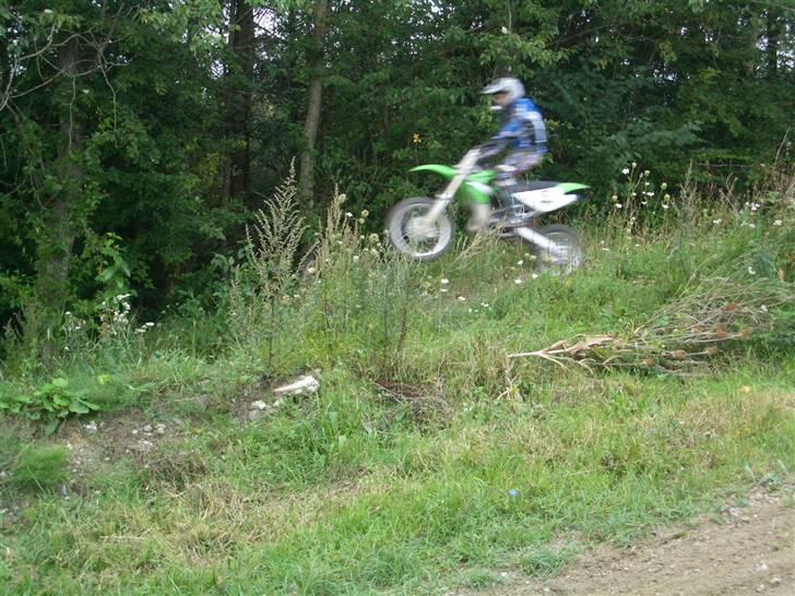 Kawasaki kx 85/65 - [Solgt] - Kawasaki´en over kassehoppet billede 7