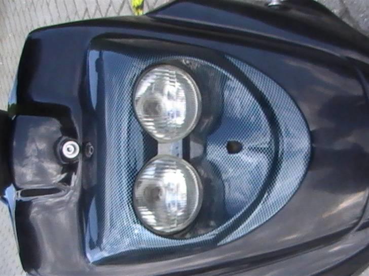 PGO Hot 50 - jah okay drej hovedet ca 90 grader mod uret... så er den pænere billede 2