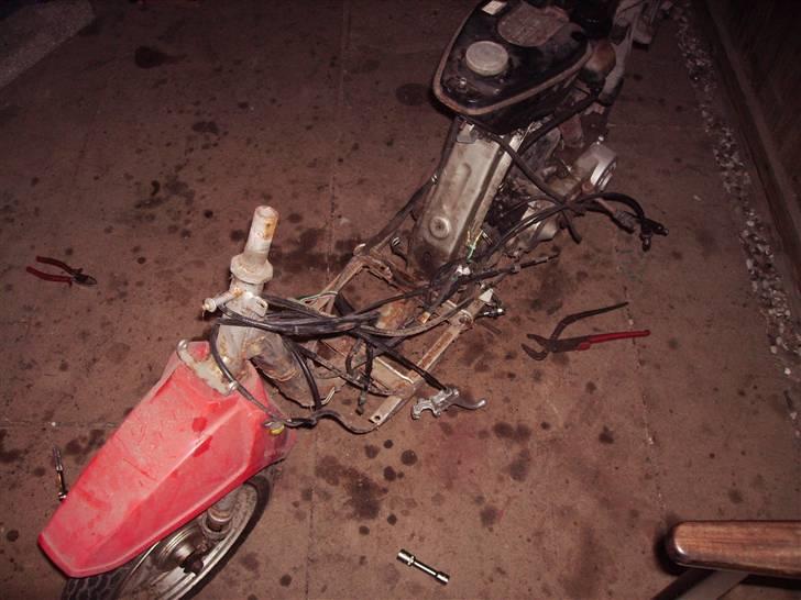 Honda Melody - Solgt - Igang med at skille den ad billede 14