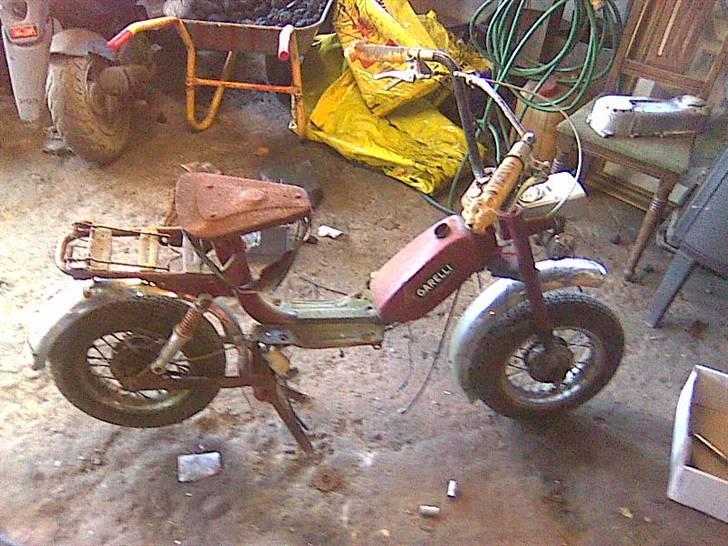 Garelli Kátia - Selve knallerten, fra siden. billede 1