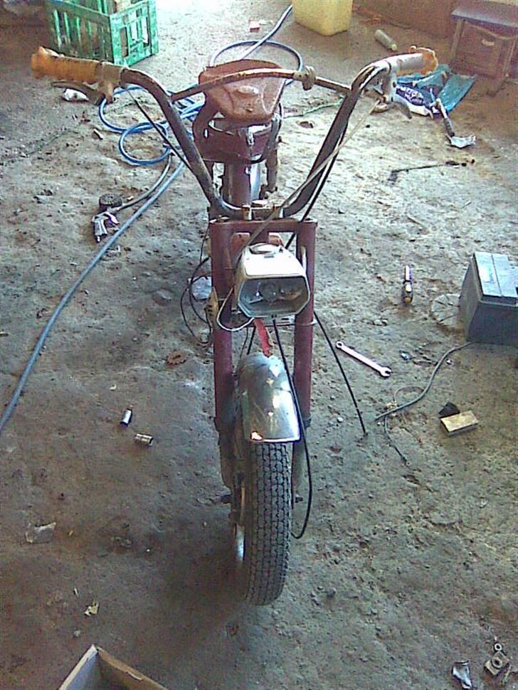 Garelli Kátia - Selve knallerten, forfra. billede 3