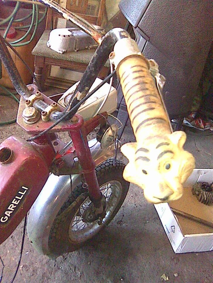 Garelli Kátia - Total griner håndtag. billede 4