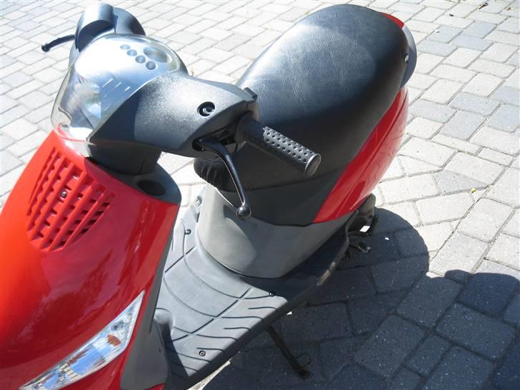 Piaggio new zip billede 8