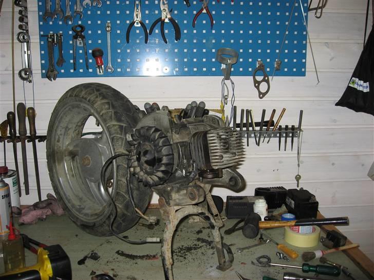 Derbi Hunter (solgt 1/6-2013) - min "nye" motor (manhatten) billede 2