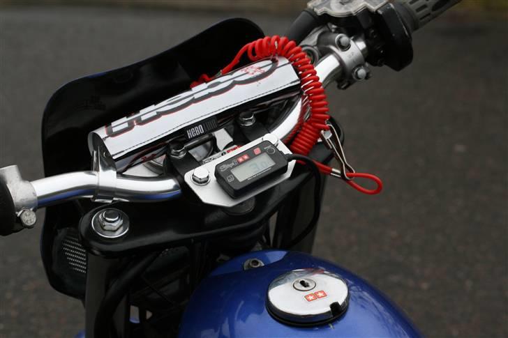 Suzuki Street™ // Solgt! :') - Ved at fræse i blokken for at kunne dreje Italkitten 1,4mm Tilbage :D billede 2