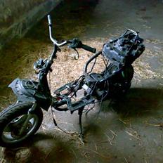 Yamaha Bws ng rasave  knallert