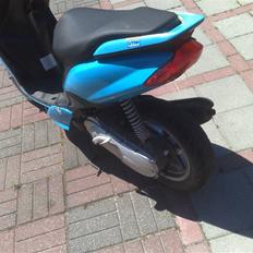 Yamaha jog r solgt  7200