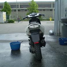 Peugeot Speedfight 2 Hvid Solgt