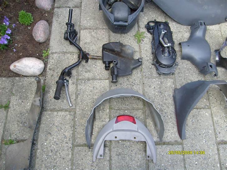 Piaggio new zip ((solgt)) - De gamle skjolde..( Tilsalg ) billede 18
