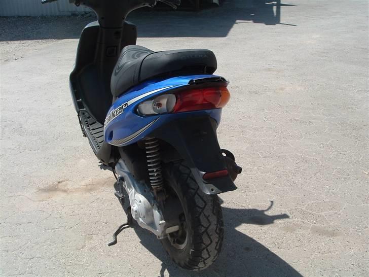 Gilera stalker solgt - bangler lige det ene blinklysglas som der også står i teksten billede 5