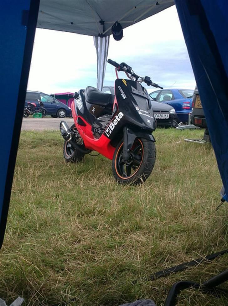 Yamaha aerox / axis hugget op se annoncer - DHS 2010/ rigtig godt billede af den :) billede 1