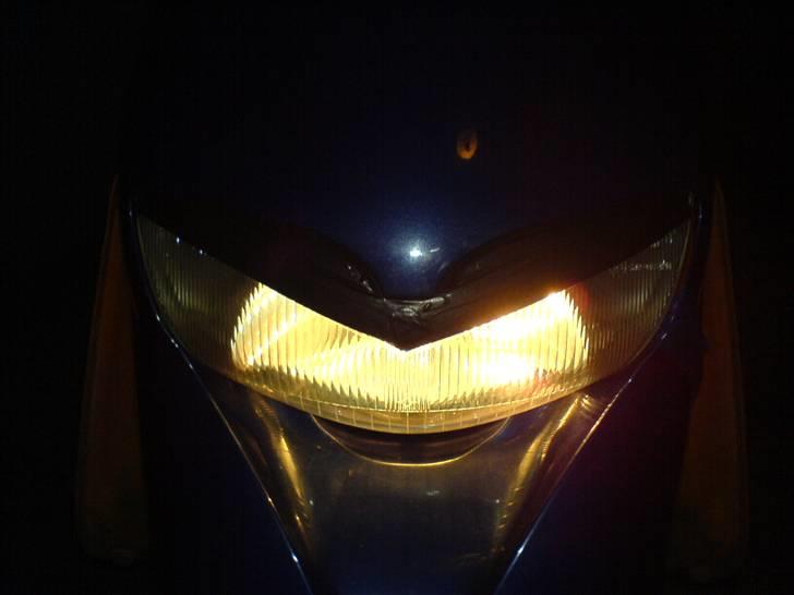 Honda SFX 50 [SOLGT] - Her er nogle billeder af hvordan den så ud før, lidt fuckede skjolde;P billede 13