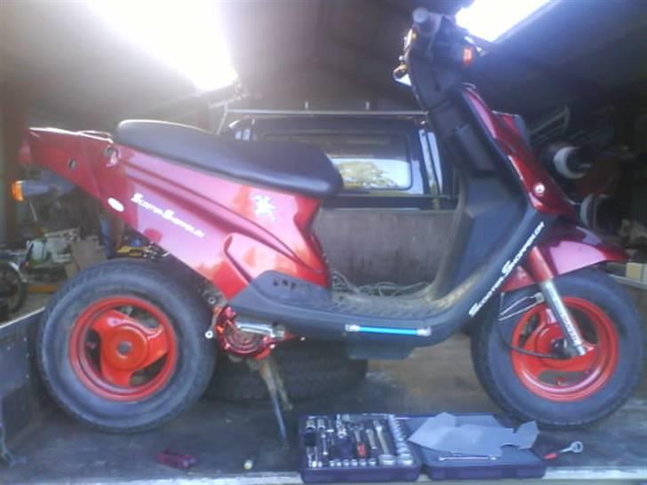 PGO Hot / Red Devil / TILSALG - Inden Den Skulle Laves Til Baneracer! billede 6