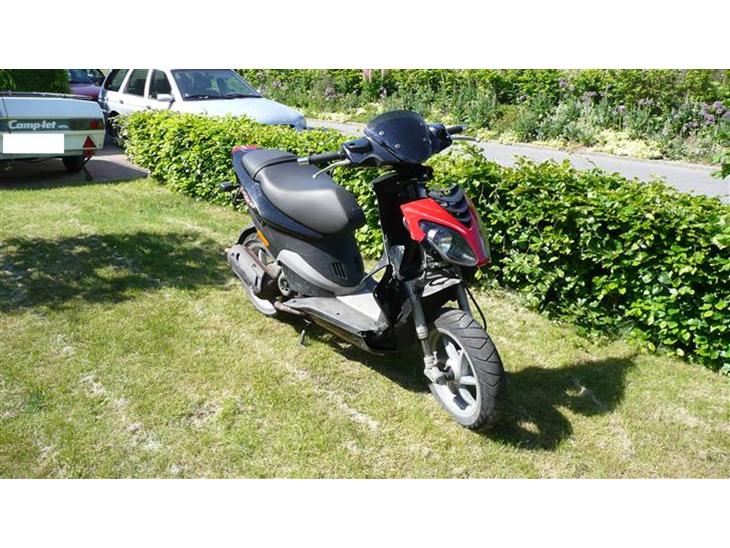 {{currentPhoto.altText}} billede {{currentPhoto.number}}