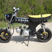 Honda  DAX