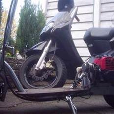 Yamaha Neos -----solgt-----