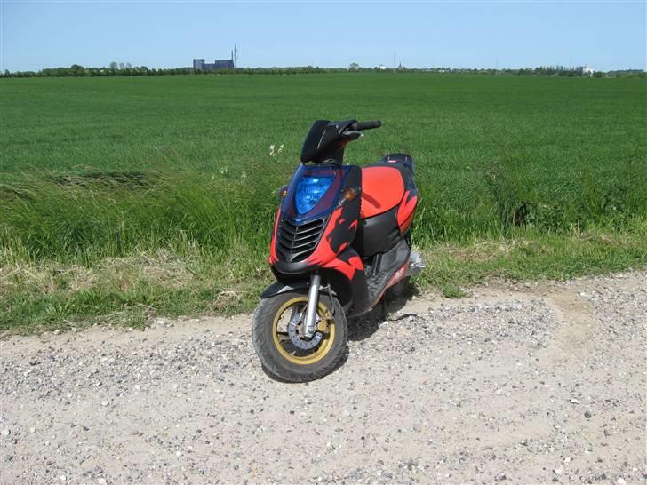 Aprilia sonic replica GP SOLGT billede 2