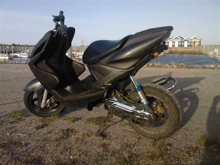 Yamaha "Aerox"  - D.28-05-08 Lige med en hurtig maling indtil der kommer ny fra paintstyling.dk billede 9