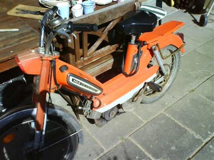 Peugeot 103 billede 1