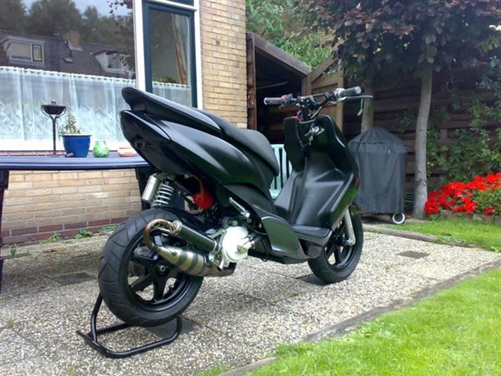 Yamaha Jog RR ( Solgt ) billede 17