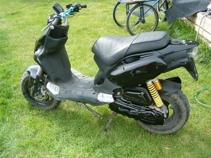 PGO PMX naked billede 1