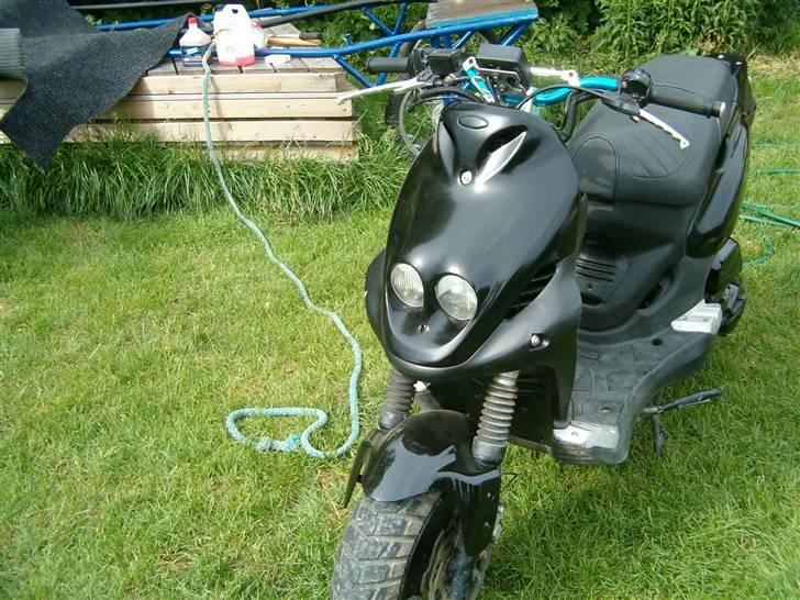 PGO PMX naked billede 2