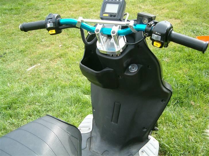 PGO PMX naked billede 5