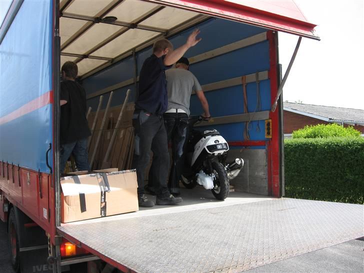 Yamaha Jog as "stage6"  SOLGT - Så blev hun sku solgt  /: billede 14