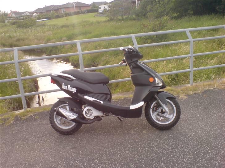 PGO Dr. Big - Black & White billede 13