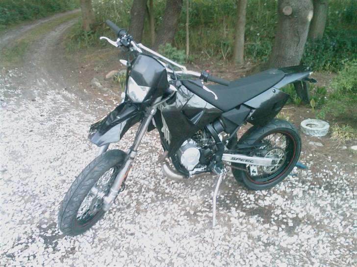 CPI Sm Supermotard SOLGT - Gjort ren og fået voks.  billede 1
