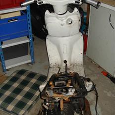 Aprilia sonic // SOLGT