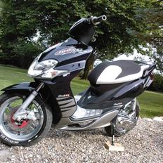 Yamaha Jog R Silver Edition