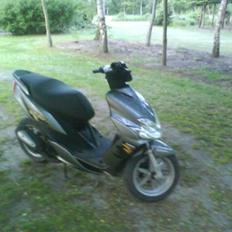 Yamaha jogr (BYTTET)