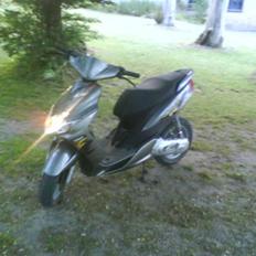 Yamaha jogr (BYTTET)