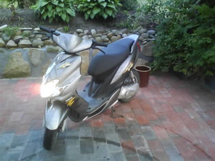Yamaha jogr (BYTTET) billede 6