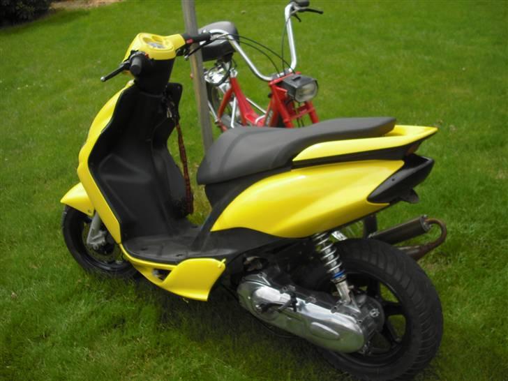 Yamaha jog R byttet billede 8