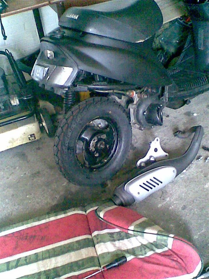 Yamaha jog byttet til pmx - nyt bagdæk + slange :D  billede 16