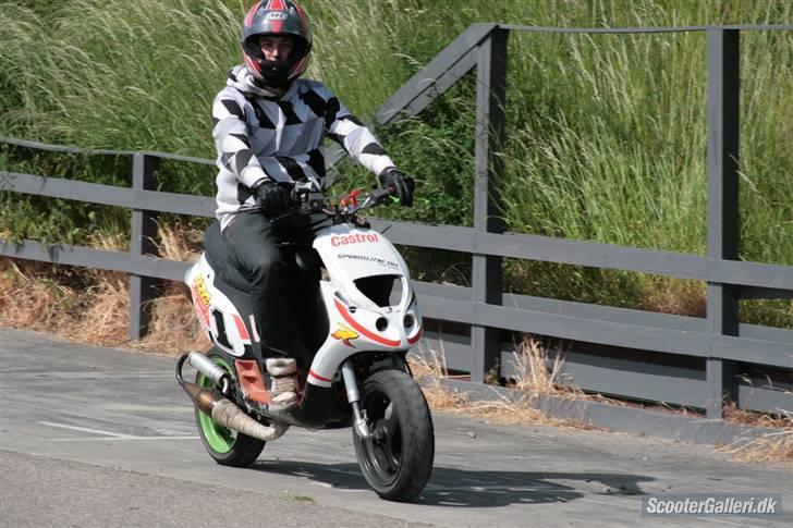 Piaggio Nrg mc1 lc dd solgt :( - På vej ud på banen ;) billede 18
