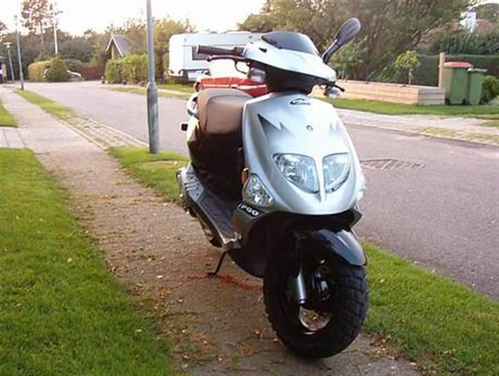 PGO Dr. Big  SOLGT  900 ,- billede 3