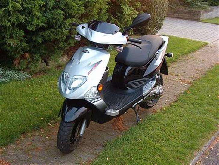 PGO Dr. Big  SOLGT  900 ,- billede 4