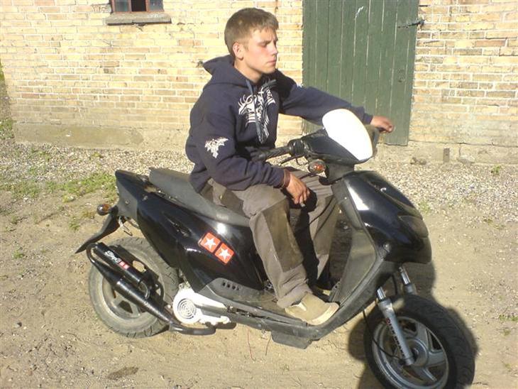 {{currentPhoto.altText}} billede {{currentPhoto.number}}