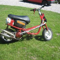 Yamaha Jog lc ts solgt 