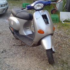 Piaggio Vespa (solgt)